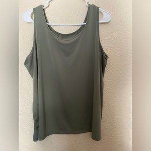 Chico’s Size 3 Green shirt